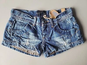 Damen Jeansshorts Low Waist Mini Denim Freizeit Short - Bild 1 von 8