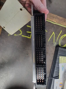 Volvo VNL Truck Dash Control Unit Module Computer SLCM 12V 20976406-03 - Picture 1 of 3