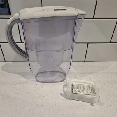 Brita Water Filter Jug Fjord 2.6 Litres - VGC - image 1 of 4