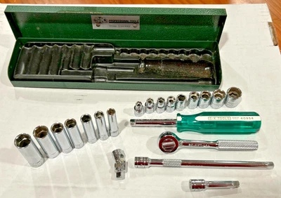 Vtg S-K Tools 1/4" Drive 21 Piece Socket Set Case Box - Image 1 of 4