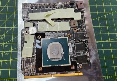 Tarjeta de gráficos de video MSI GT73VR 7RF NVIDIA GeForce GTX 1080 8 GB GDDR5X MS-1W1A1 Foto 1 de 2