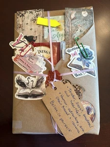Blind Date With A Book Romance/Drama Surprise Gift - Believe In Yourself - Picture 1 of 3