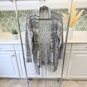 Grauer Damenpullover vorne offen, offen gewebt Large Leo & Nicole - Bild 1 von 6