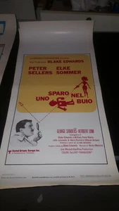 LOCANDINA UNO SPARO NEL BUIO PETER SELLERS ELKE SOMMER BLAKE EDWARDS - Foto 1 di 1