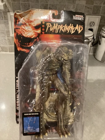 McFarlane Toys Movie Maniacs Series 2 Pumpkinhead Action Figure 1999 NIP Cover