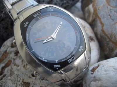 Lorus Fusion NX03-X001-Tempo.Crono.Alarm.Timer.Light.Analogue&Digital. - Immagine 1 di 4