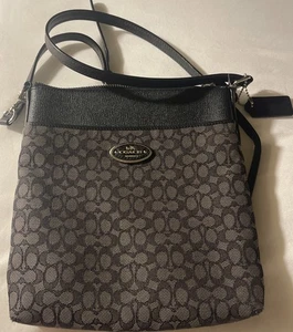 Coach 52576 Signature Canvas North South Swingpack Brown - Picture 1 of 9