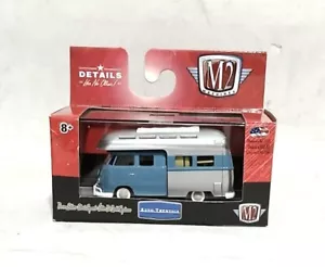 M2 Machines 1/64 AUTOTHENTIC VW DOUBLE CAB CAMPER USA 1959 - Blue Silver - Picture 1 of 1