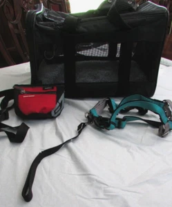 SHERPA DELUXE MEDIUM BLACK CARRIER TOTE w/ HARNESS AND TREAT BAG FOR SMALL DOG - Picture 1 of 3