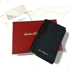 Salvatore Ferragamo Bifold Card Holder New Unused Embossed Lizard Leather Black