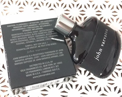 Nuevo eau de toilette John Varvatos tamaño de viaje 0,5 oz Foto 1 de 2