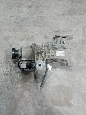 Conjunto de suporte diferencial traseiro Chevy Chevrolet Trax 2016-2019 fabricante de equipamento original  - Imagem 1 de 4