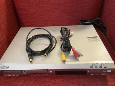 Sanyo DWM-390 DVD I MP3 I Kodak Picture CD Player w/ Remote, S-Cable, Dolby - Image 1 of 4