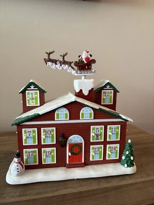 Musical animado iluminado Avon 2011 contagem regressiva para Natal Advent House LEIA - Imagem 1 de 2