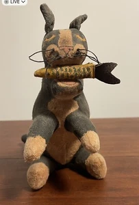Debbie Jarrett Folk Art Canvas Sawdust Painted Cat Doll With Fish in Mouth 8" - Picture 1 of 8
