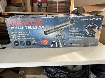 MEADE 114EQ-DH4 4.5" 114MM TELESCOPE W STARFINDER DIGITAL LOCATOR See Descriptio - Image 1 of 4
