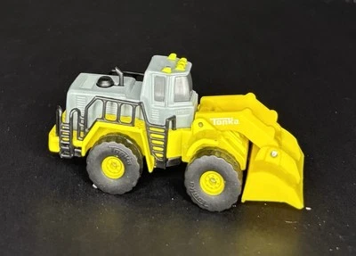TONKA 2012 Construction Yellow Front End Loader 1:64 Scale Diecast Car - Image 1 of 4