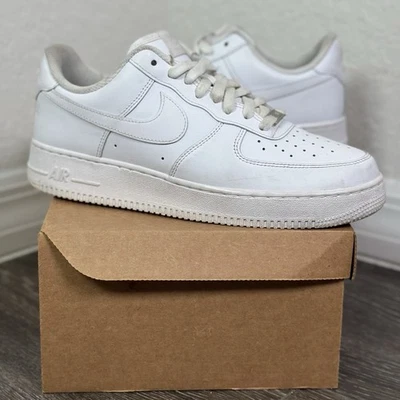 Talla 9 - Zapatos Hombre Nike Air Force 1 '07 Triple Blanco (2022) CW2288-111 Foto 1 de 4