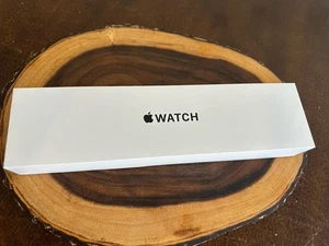 BOITE SEULE Apple Watch SE 2e génération 44 mm minuit boîtier en aluminium avec bracelet sport M/L - Photo 1 sur 22