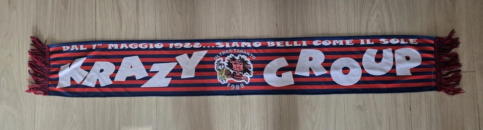 Sciarpa Ultras Taranto Krazy Group Sciarpa Celebrativa 30 Anni Del Gruppo - Immagine 1 di 2