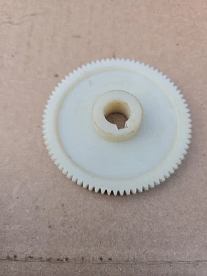 Torno compacto Emco 8 81  Foto 1 de 2