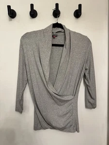 Camicia da lavoro Vince Camuto grigia in cotone avvolgente - Foto 1 di 5