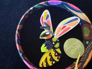 ERSTWILDER THE YOUTHFUL YELLOWJACKET PETE CROMER AMERICAN RESIN BROOCH - Bild 1 von 3