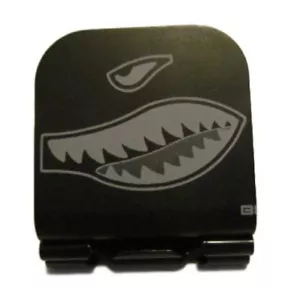 Clip cappello alluminio inciso laser opera d'arte aereo squalo tesa-it - Foto 1 di 10