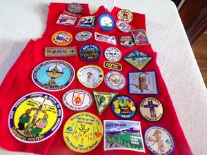 Lote mixto vintage de parches y alfileres de hombro de Boy Scouts y otros - Imagen 1 de 10