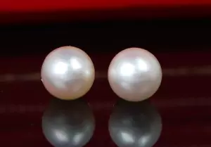$2,950 Vintage Cartier 18k Yellow Gold 7.5mm Cultured Akoya Pearl Stud Earrings - Picture 1 of 8