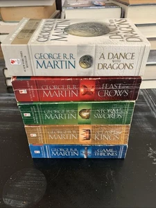 Game Of Thrones Paperback Set (1-5) Complete Series George R.R. Martin - Picture 1 of 11