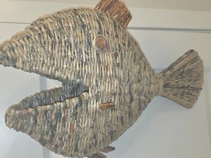 Einzigartiges handgefertigtes Wandbild aus Korbfischen - Bild 1 von 7
