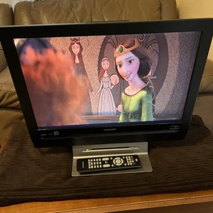 Magnavox 19MD357B/37 LCD HDTV w/ Built-In DVD Player TV HDMI Tested & Working - Picture 1 of 5