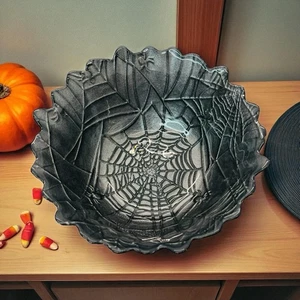 Akcam Gray Spider Web Round Bowls Set of 4 Plate Decorative Halloween Gift 6 in - Picture 1 of 18