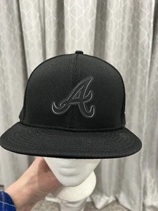 Atlanta Braves Black on Black New Era 59FIFTY Genuine Merch Rubber Script A EUC - Picture 1 of 14