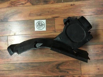 1979 HONDA CB650 INNER REAR FENDER AND AIR BOX - Imagem 1 de 4