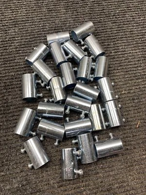 Box of 25 Cooper Crouse Hinds 461 3/4" Set Screws type coupling  - Image 1 of 4