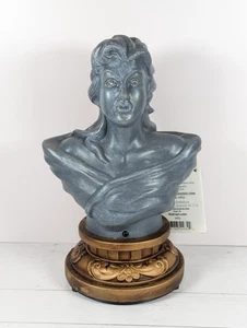 Busto de vampiro animado sensor de movimiento decoración de Halloween ilumina ojos hablando 9" - Imagen 1 de 10