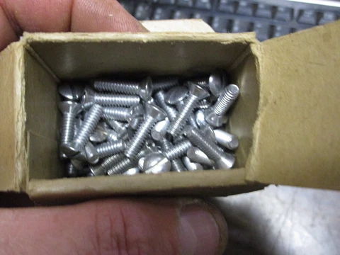 144 Vintage #10-24 TPI X 3/4" OVAL Head Slotted Steel Machine Screws USA Cover