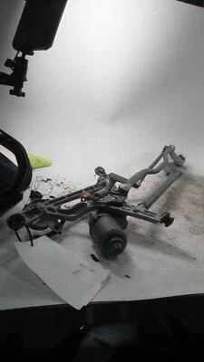 Motor limpiaparabrisas usado se adapta a: Lexus HS250H Prius 2010 enchufable VIN DP 7º y Foto 1 de 3