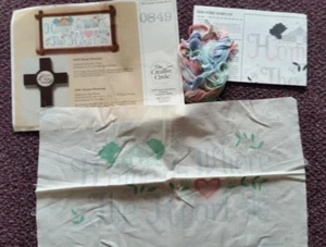 The Creative Circle Stamped Cross Stitch Kit ~ Home Sampler # 0849 ~ Vtg. 1987 - Foto 1 di 2