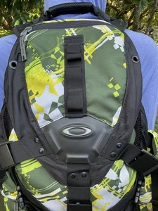 OAKLEY ICON 3.0 y2k Camo BACKPACK Tactical Military Mechanism AP - Picture 1 of 20