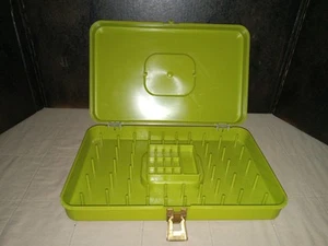 Vtg Sewing Thread Bobbin Needles Case Wilson Wil-Hold Green Holds 48 Spools - Picture 1 of 6