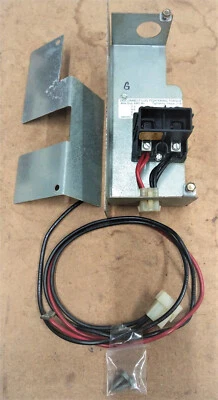 Trane disconnect complete: Eaton ND-1260-2CCH Disconnect switch, box and plug - Image 1 of 4