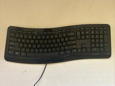 Microsoft 1482 Comfort Curve Keyboard 3000 - Used with Marks/Scuffs - Image 1 of 3
