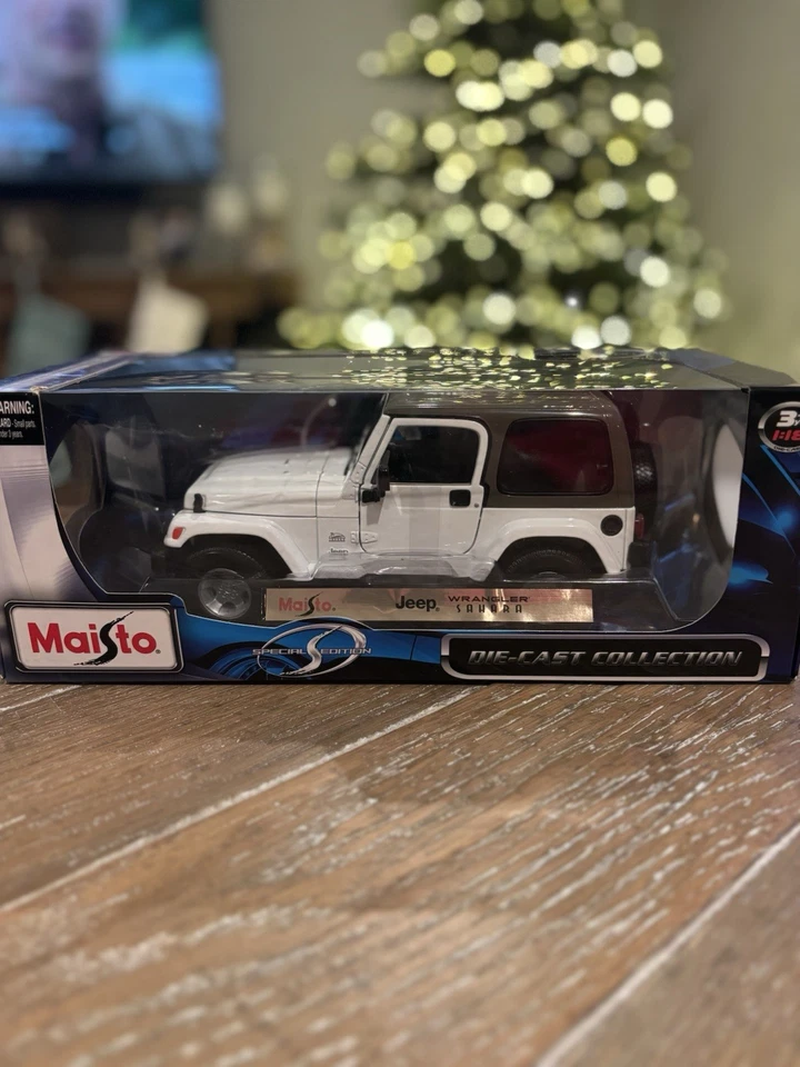 Maisto Jeep Wrangler Sahara | White 1:18 | Free Shipping!! - Image 1 of 1