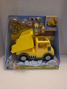 Nuovo veicolo da gioco Bluey's Dump Truck con esclusivo cappello rigido Bluey & Muddy Bingo! - Foto 1 di 12