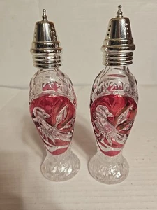 Vintage Hofbauer Byrdes inciso cristallo rosso rubino 7" sale e pepe shaker Germania - Foto 1 di 9
