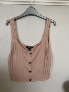 Camiseta sin mangas que sorprende en la ropa deportiva de Primark