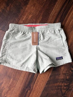 NEW Patagonia Girls Baggies Shorts Nylon Unlined Hybrid Tea Green Size Large - Image 1 of 2